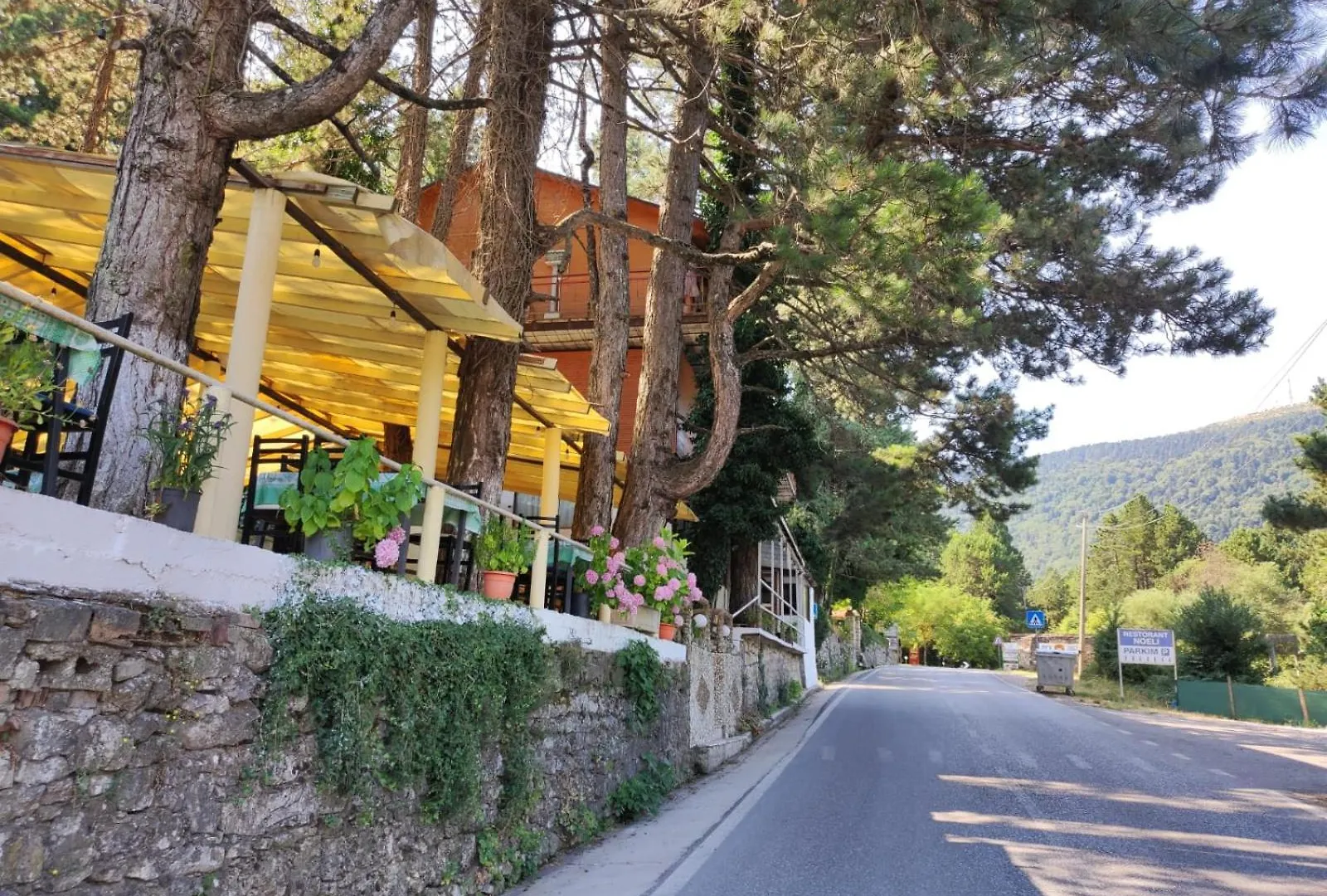 Hotel Toni Llogora Dukat